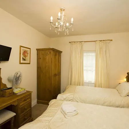 Blue Pig Bed & Breakfast